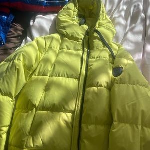 Vince Camuto Lime green puffer